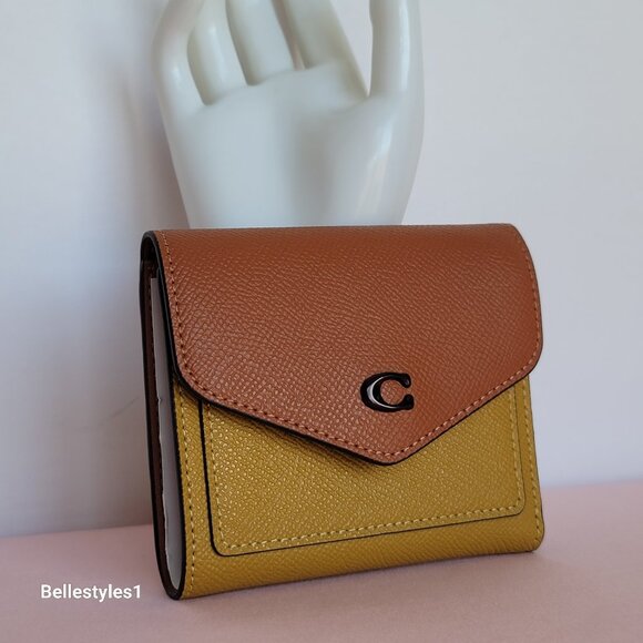 COACH Wyn Colorblocked Crossgrain Leather Small Tri-fold Wallet- Flax Multi $89⭐ - Picture 2 of 16
